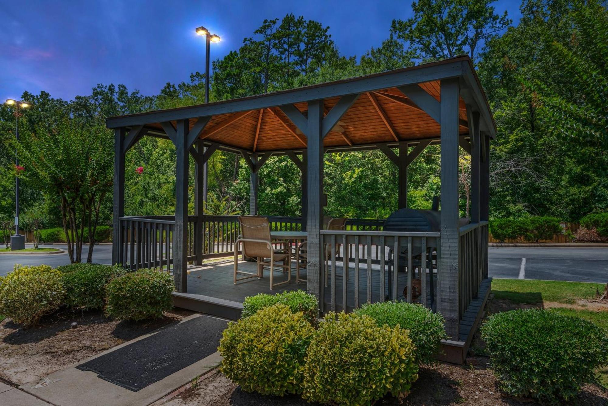 Holiday Inn Express & Suites Maumelle By Ihg Exterior foto
